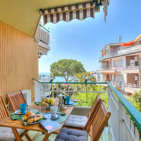 Casa Emma With Sea Glimpse - Happy Rentals San Remo Buitenkant foto