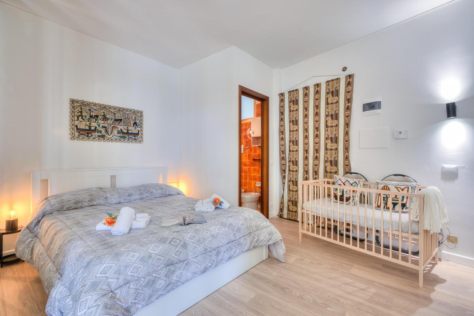 Casa Emma With Sea Glimpse - Happy Rentals San Remo Buitenkant foto