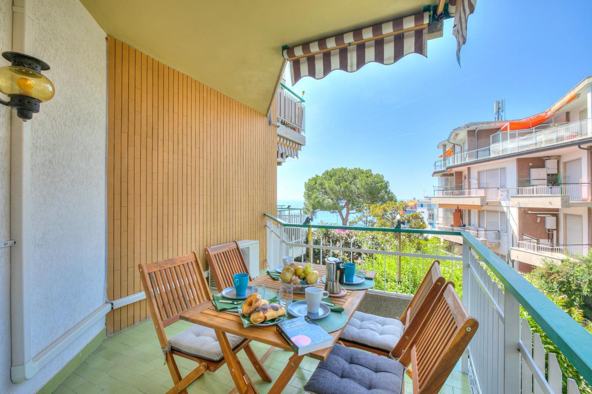Casa Emma With Sea Glimpse - Happy Rentals San Remo Buitenkant foto